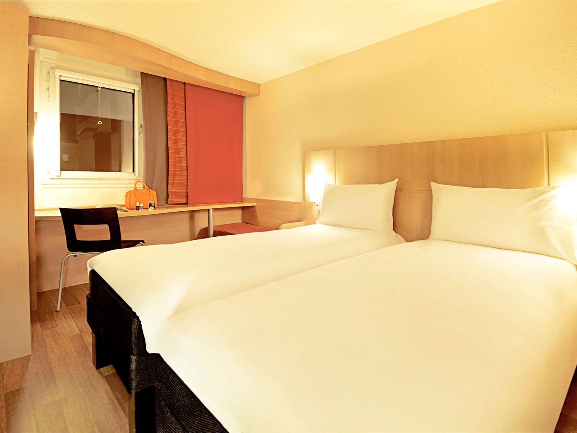 ไอบิส ปารีส มงต์มาร์ทร์ 18 Hotel ภายนอก รูปภาพ